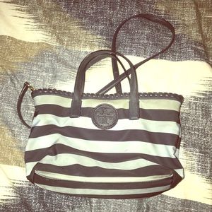 Navy Tory Burch purse
